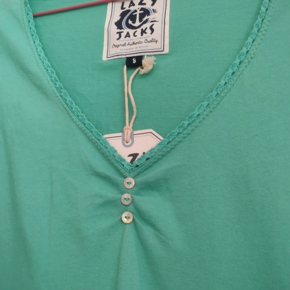 Green top from Lazy Jacks - Picture 3 of 3